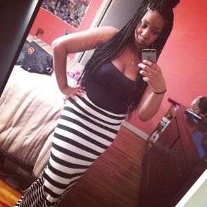 Black An white skirt maxi